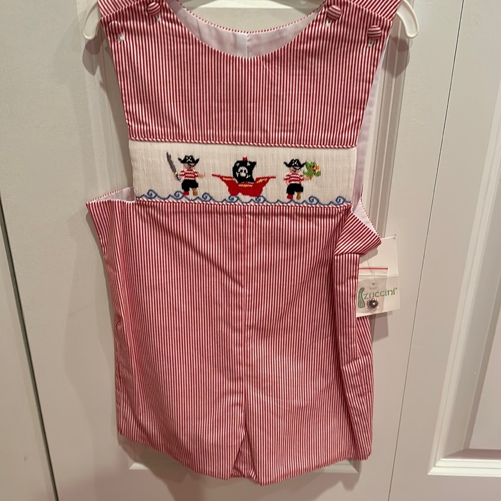 Nwt smoke free home zuccini John John outfit